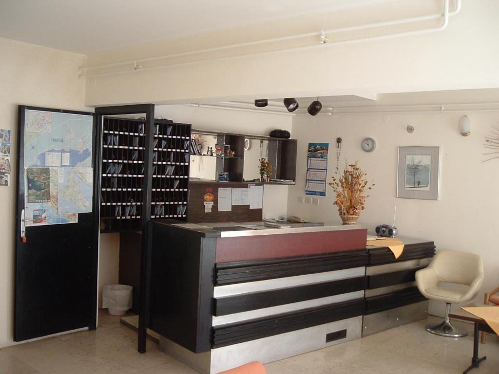 Depadansa Marina & Primorka Hotel Omisalj Bilik gambar